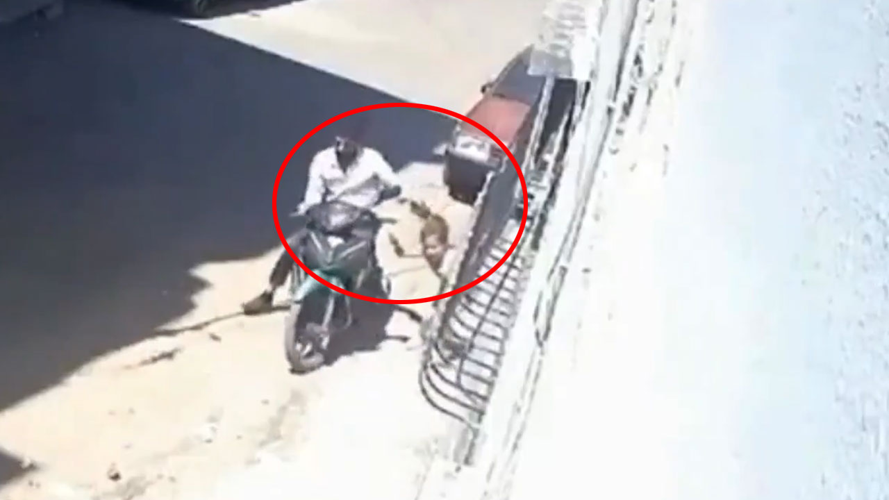 Olmaz olsun böyle baba! 7 yaşındaki kızını dövüp, motosiklet ile sürükledi