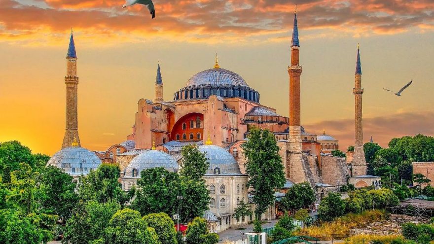 Dünya bu 25 yeri konuşuyor: Yabancı turistlerin Türkiye'de akın ettiği rotalar belli oldu!