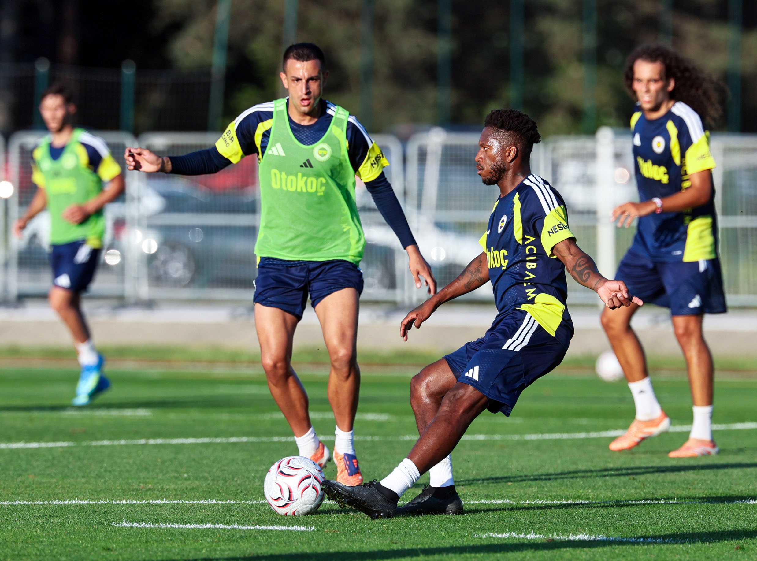 Fenerbahçe'den dar alanda çift kale maç!