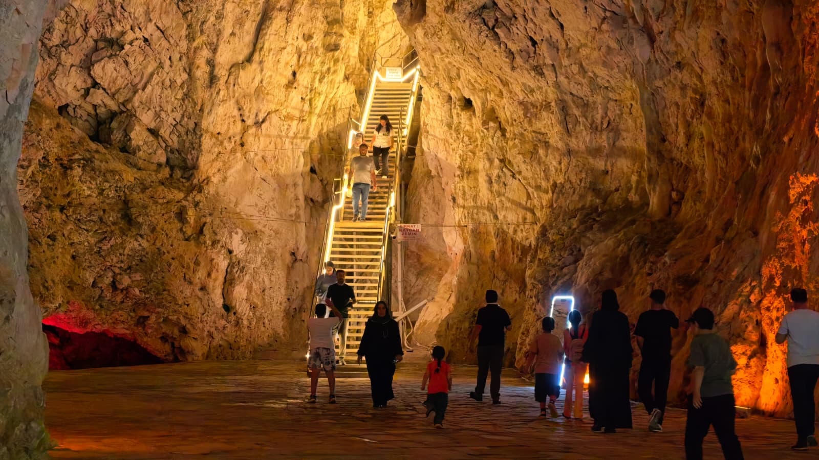 Oylat'ın gizemi! Sıcaklık yaz kış değişmiyor!